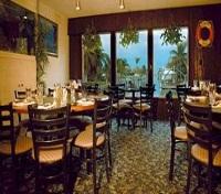 Outrigger Beach Resort - Dining